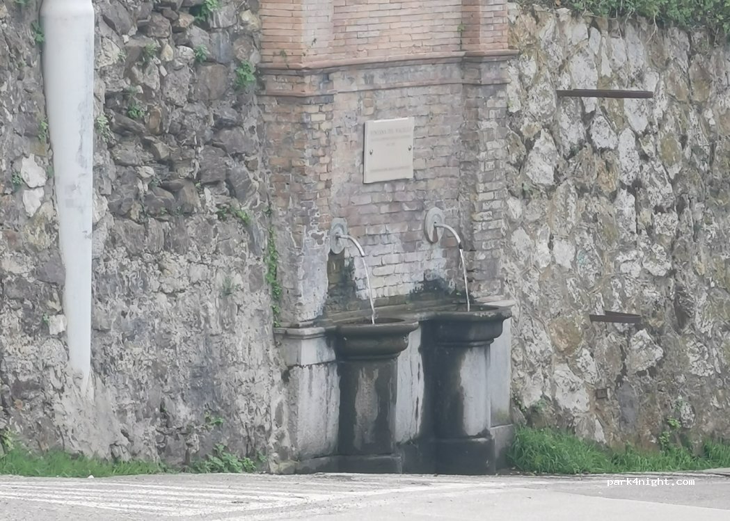 (89812) Pizzo - 101 Via Martiri D'Ungheria — foto