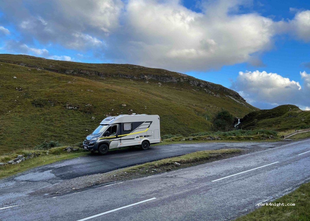 (IV23 2QN) Dundonnell - A832 — foto