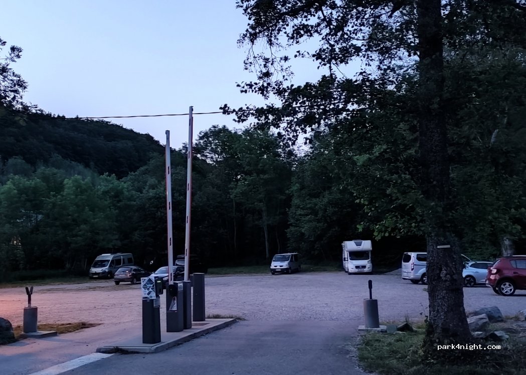 (38220) Laffrey - 12 Route du Lac — foto