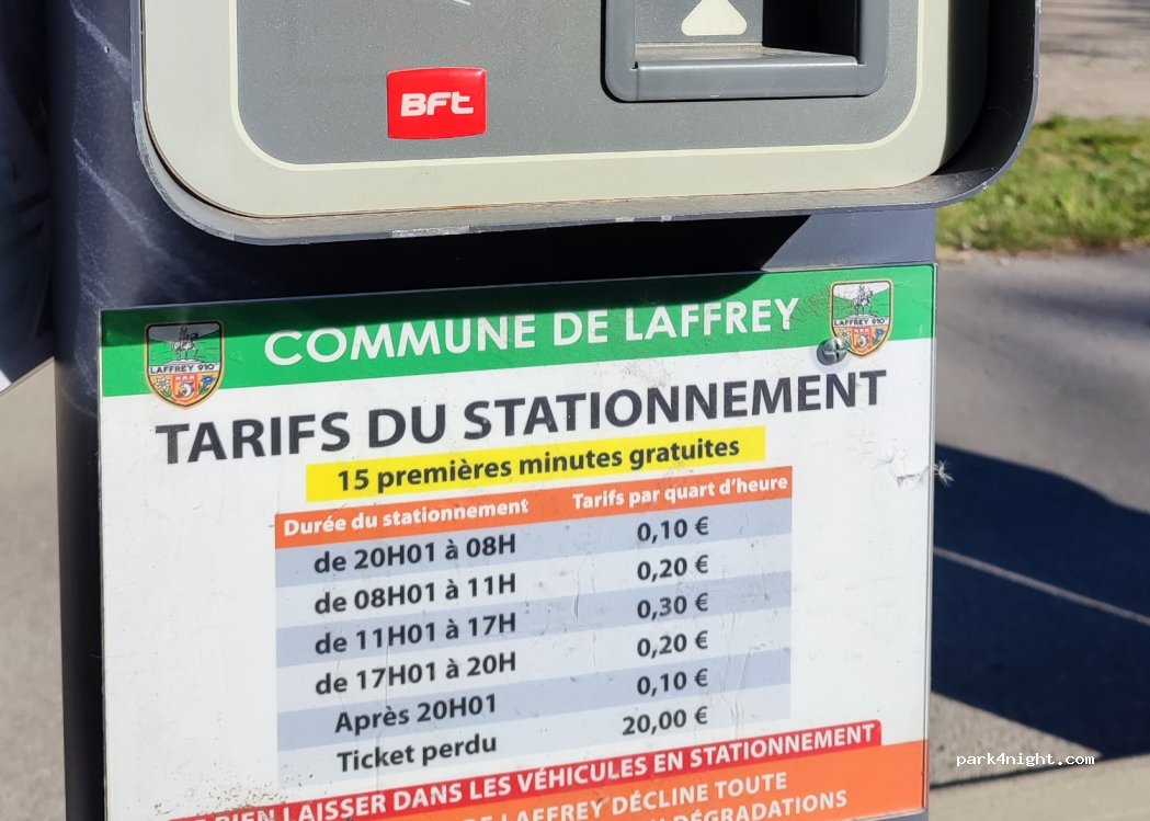 (38220) Laffrey - 12 Route du Lac — foto 2