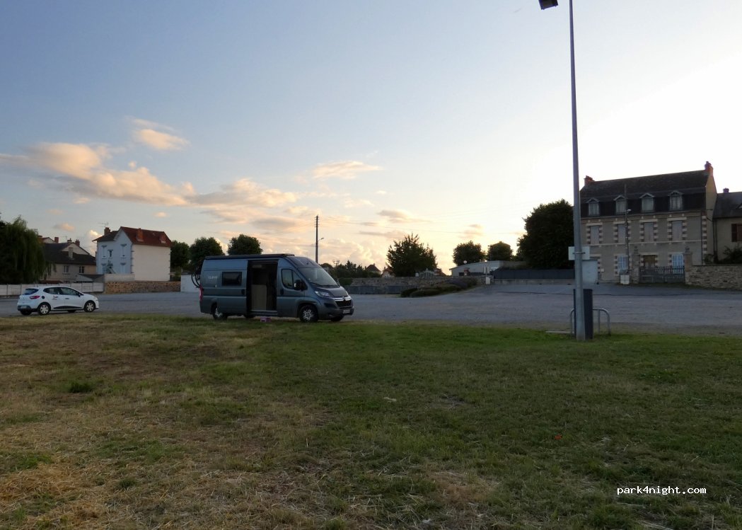 (23110) Évaux-les-Bains - 5 Avenue de la République — foto 4