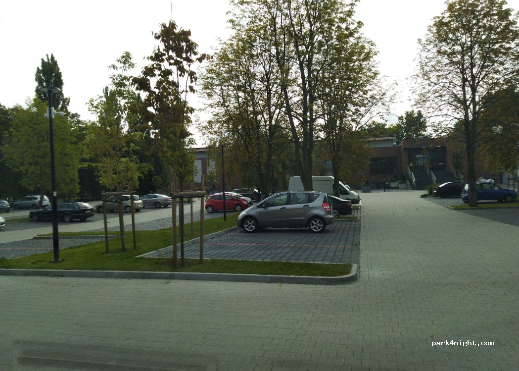 (67-100) Nowa Sól - 19 Zjednoczenia — foto