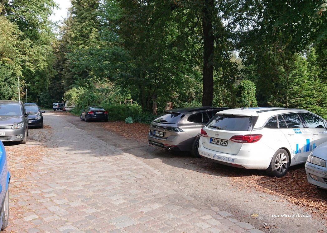 (13507) Berlin - 7 Adelheidallee — foto