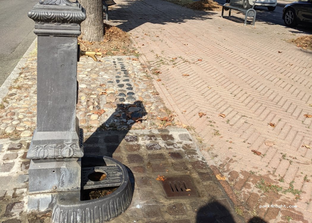 (15121) Alessandria - 116 Viale Milite Ignoto — foto