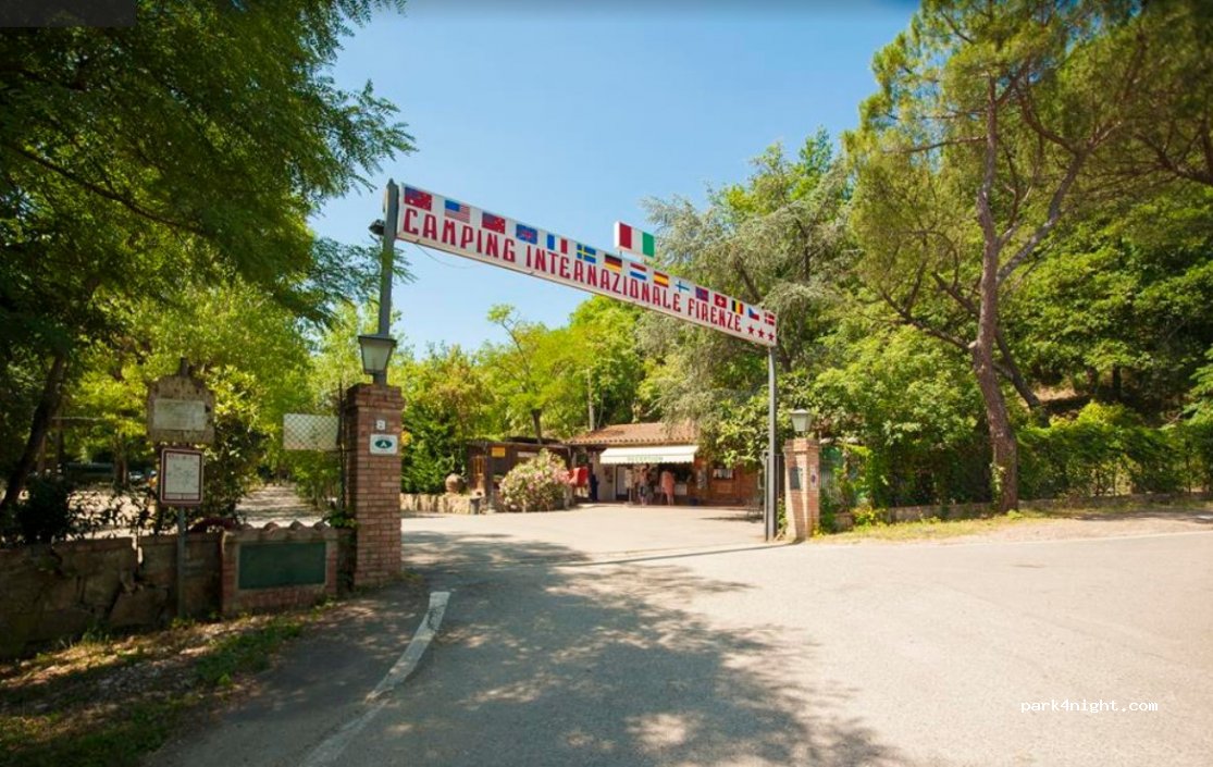hu Firenze Certosa camping in town — foto