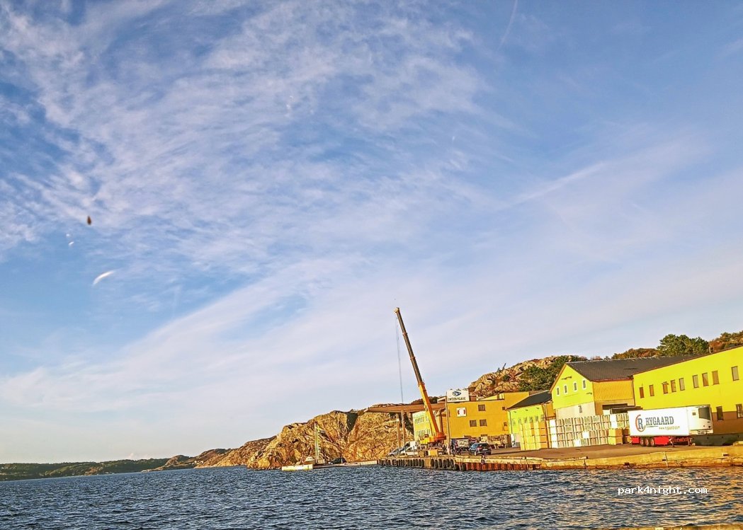 (474 31) Ellos - 26 Skandiavägen — foto