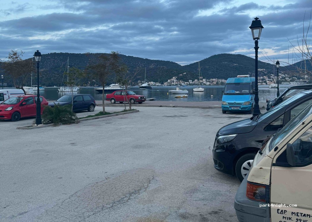 (180 20) Galatás - ΑΓΙΑΣ ΑΝΝΑΣ — foto