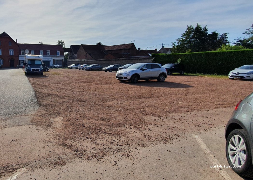 (62150) Houdain - 40 Place des Martyrs — foto