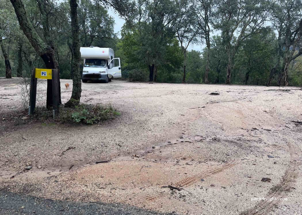 (83490) Roquebrune-sur-Argens - Les Baumettes — foto 3