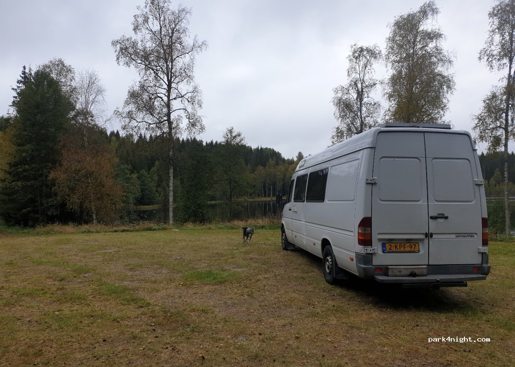 (670 35) Gunnarskog - Unnamed Road — foto 2