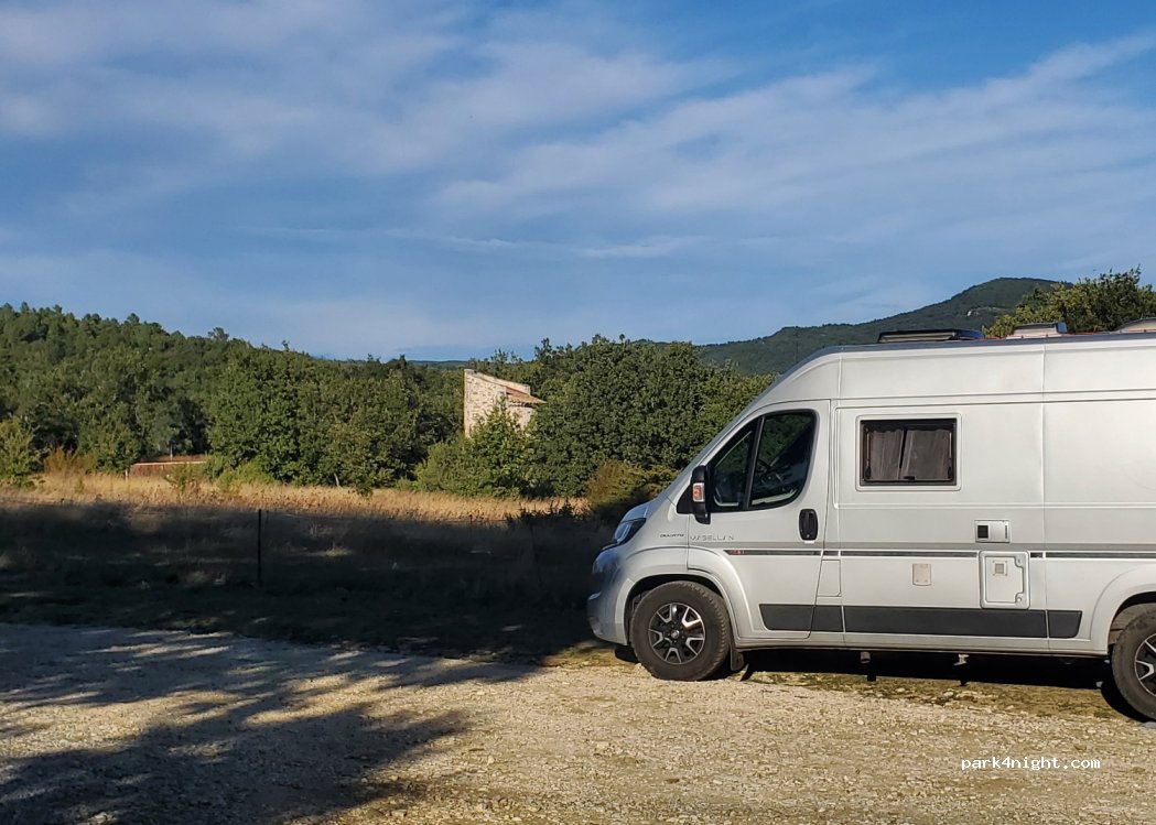 (04150) Simiane-la-Rotonde - Les Gamattes — foto 4