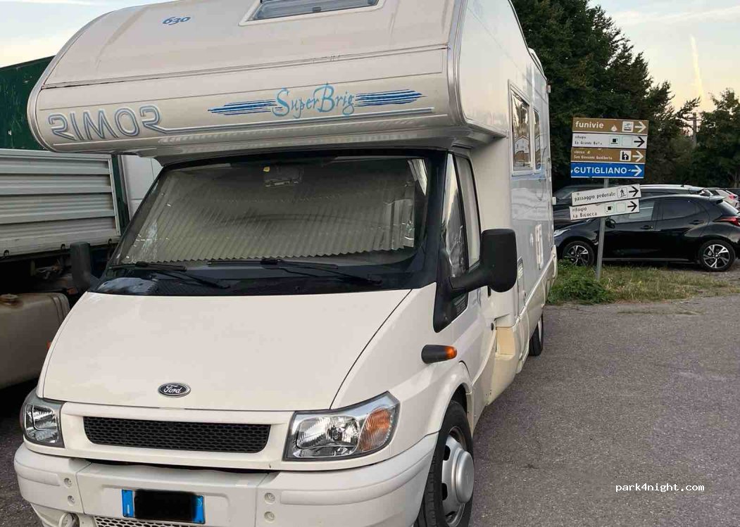 (51024) Tuscany - 6 Viale dei Cacciatori — foto 2