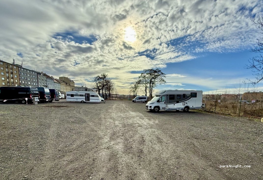 Stellplatz Argentinská — foto