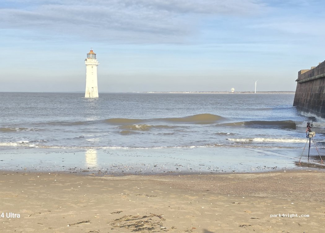 (CH45 2PH) Wallasey - 74 Victoria Parade — foto 4