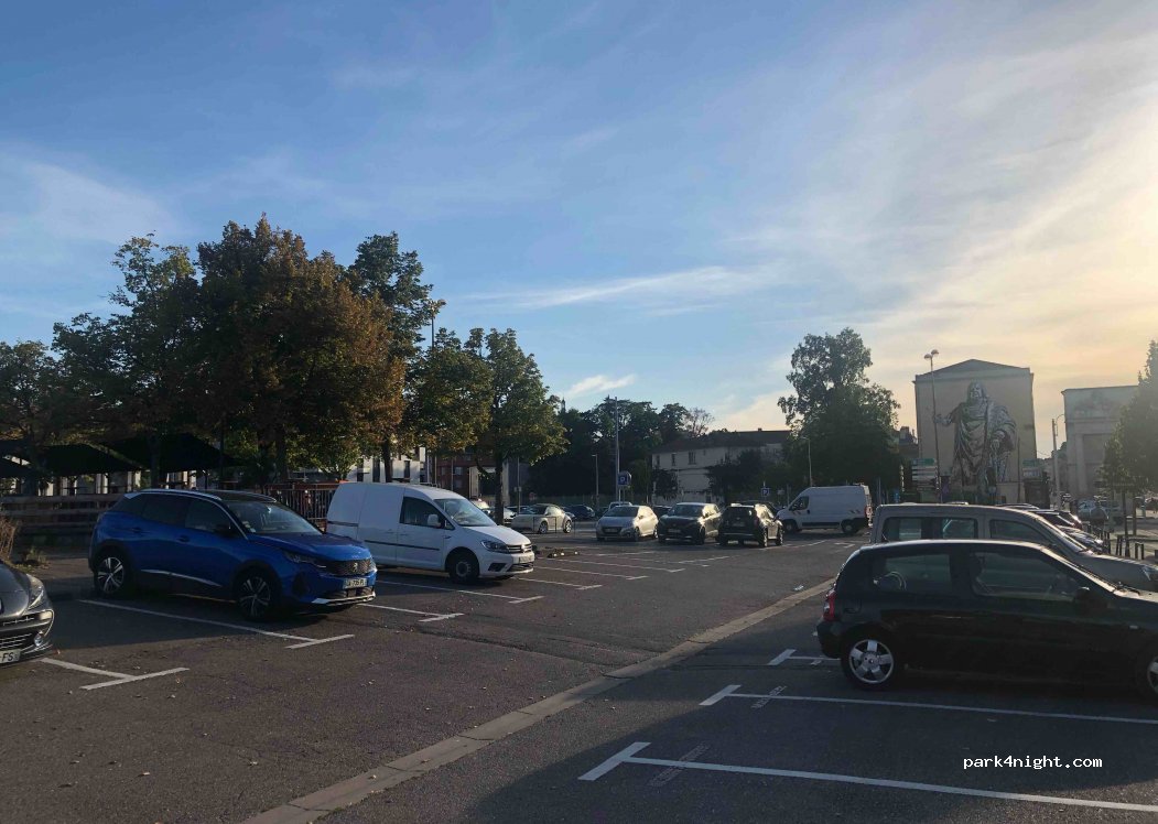 (54000) Nancy - 4710 Quai Sainte-Catherine — foto 2