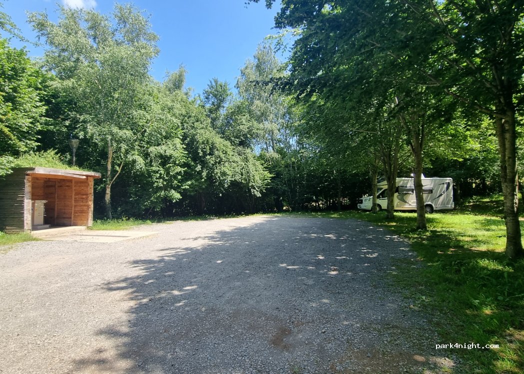 (63410) Charbonnières-les-Varennes - Route de Saint-Georges — foto 4