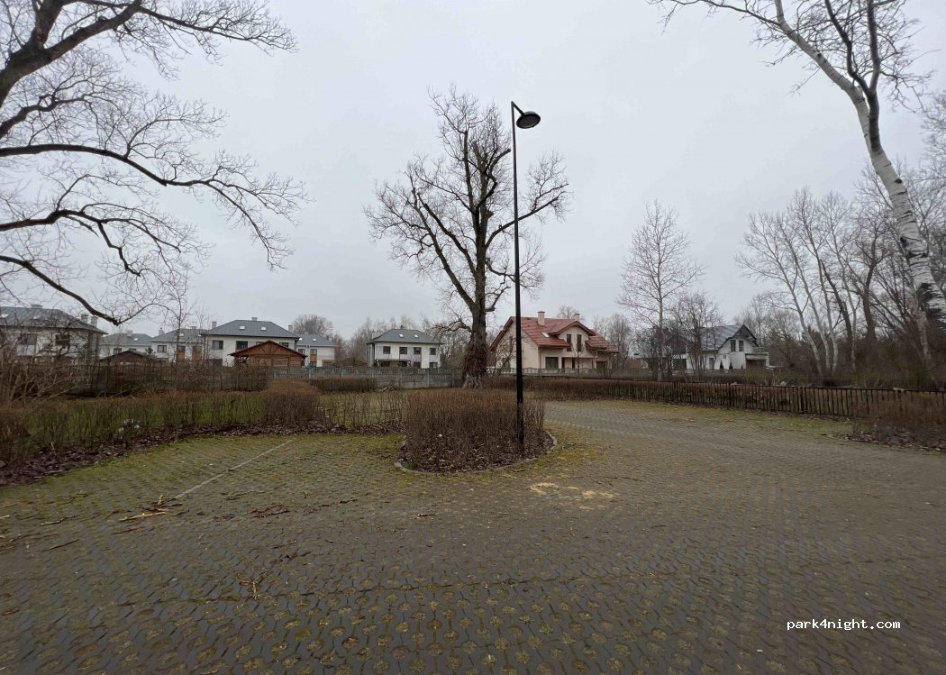 (05-092) Łomianki Dolne - 32B Wiślana — foto 2