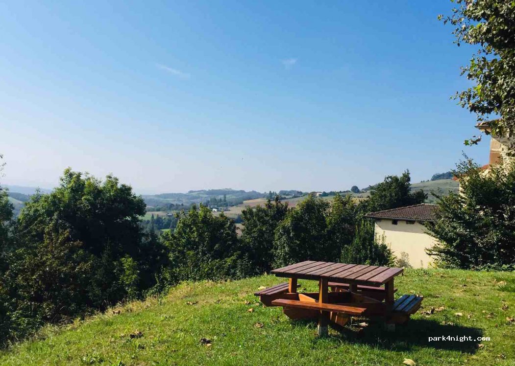 (26750) Montmiral - 253 Le Village — foto