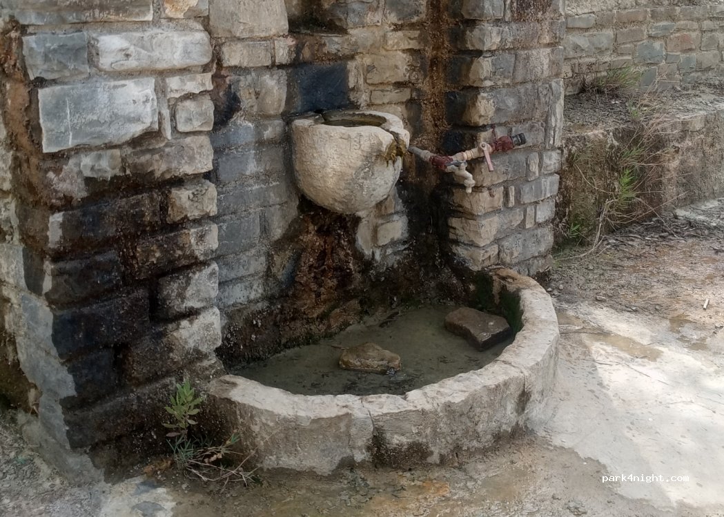 (240 04) Koroni - Unnamed Road — foto