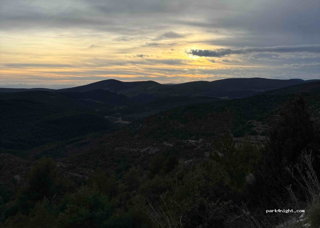 (83840) Bargème - Unnamed Road — foto