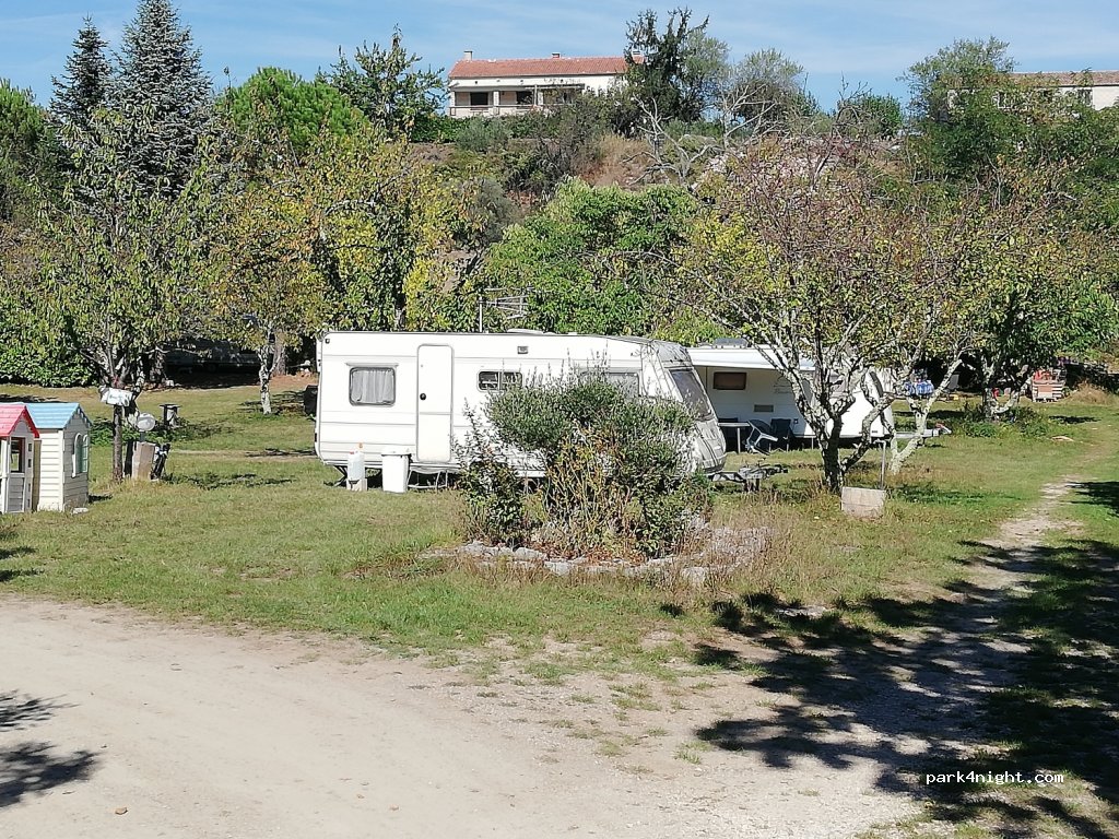 CAMPING LA BORIE — foto