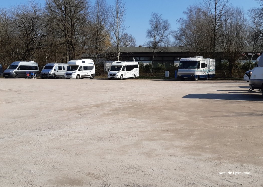 Wohnmobilstellplatz am Schützenplatz Buxtehude — foto 2
