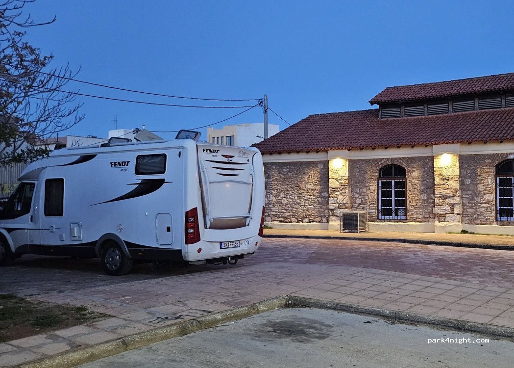 (195 00) Lavrio - 7 Poseidonos — foto 2