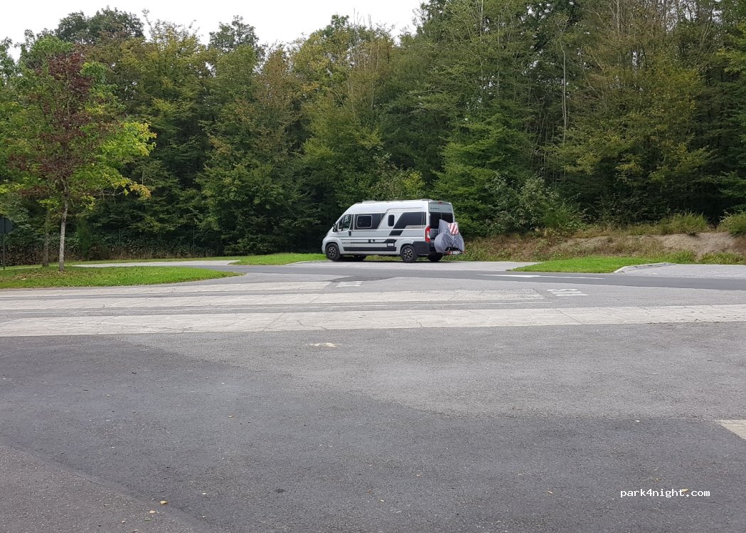 (59132) Eppe-Sauvage - Le Val Joly — foto