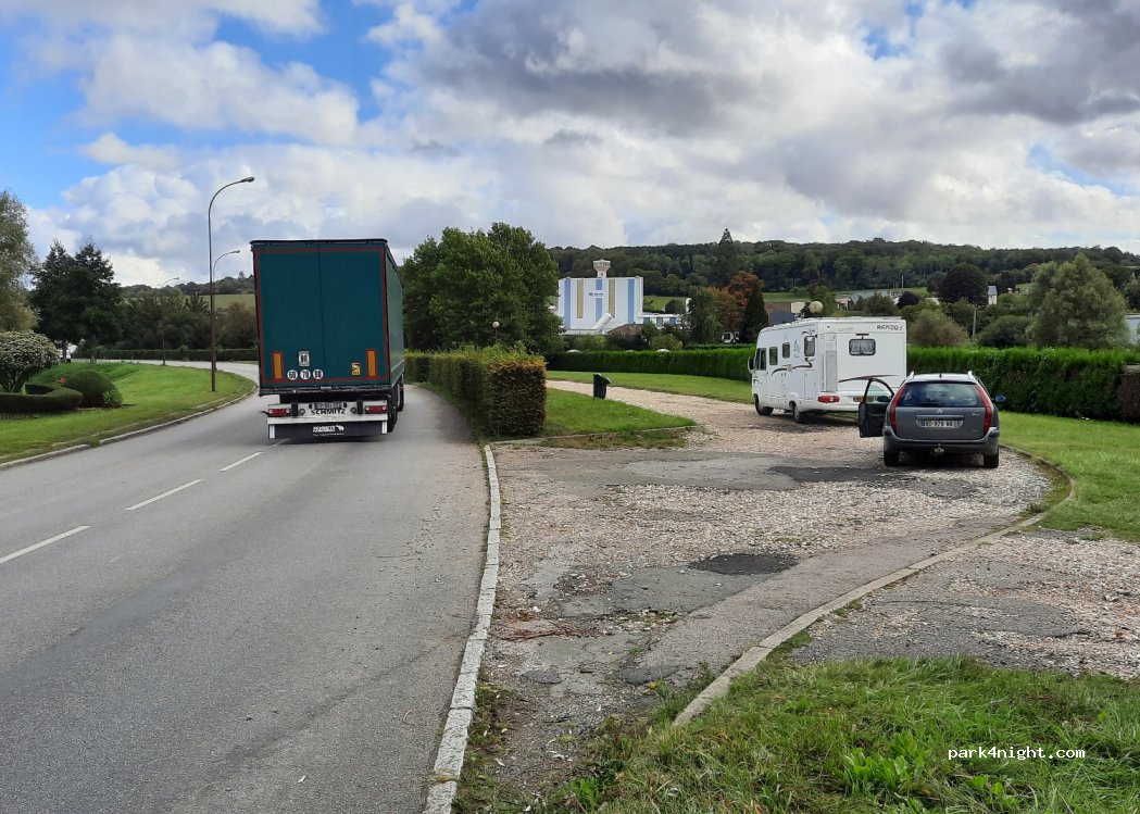 (76390) Aumale - 71 Avenue du Maréchal Foch — foto 3