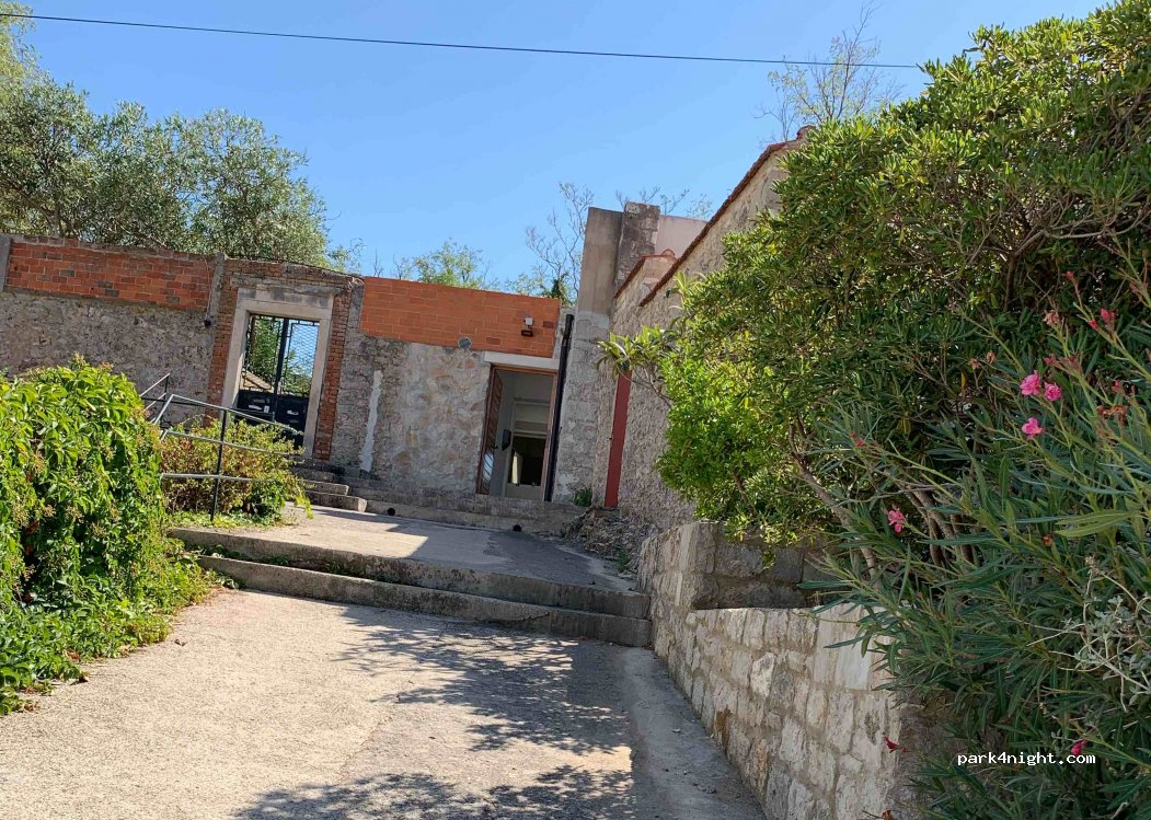 (21460) Stari Grad - 1A Šetalište don Šime Ljubića — foto 2