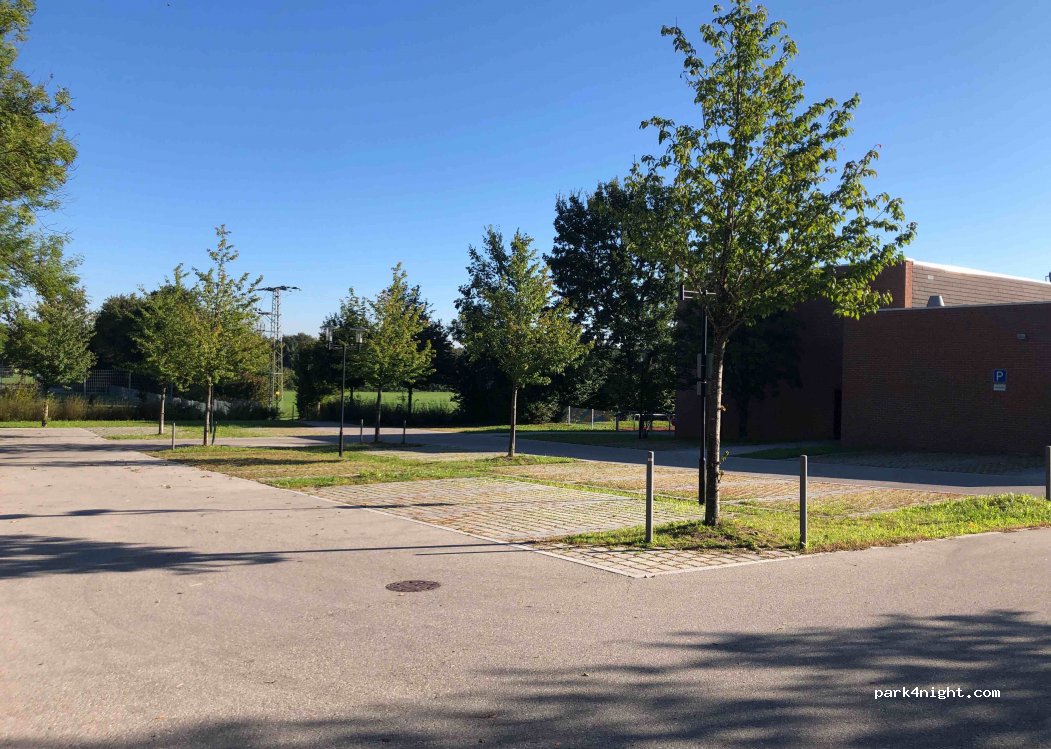 (85244) Röhrmoos - 1 Msgr.-Seidinger-Straße — foto