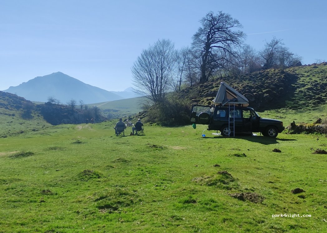 (64220) Saint-Michel - Unnamed Road — foto 3