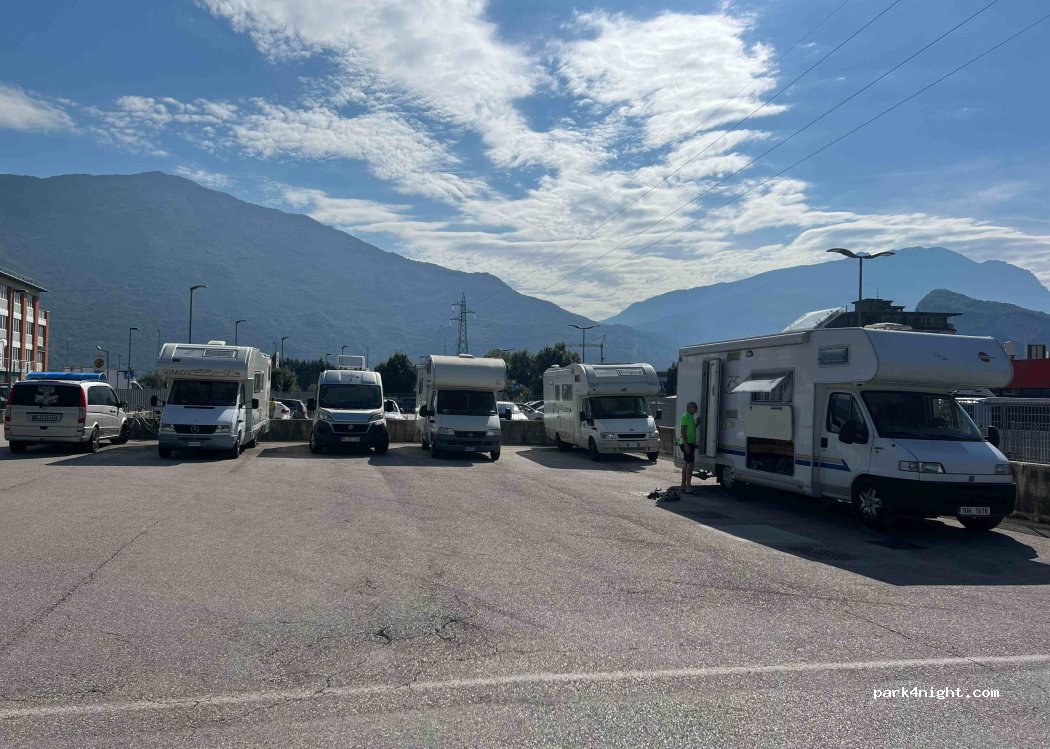 (38062) Arco - 74e Via Santa Caterina — foto