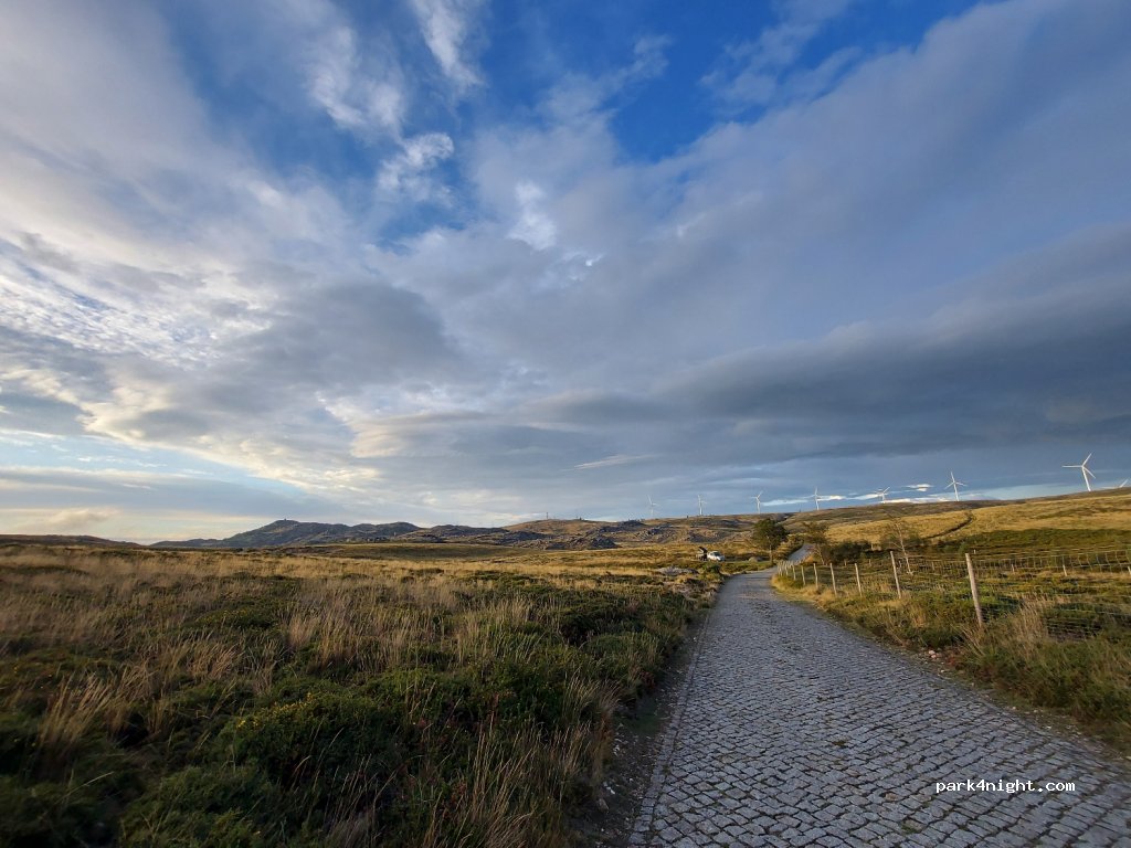 (4540)  - Unnamed Road — foto