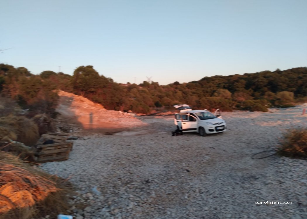 (463 00) Vrinë - Unnamed Road — foto