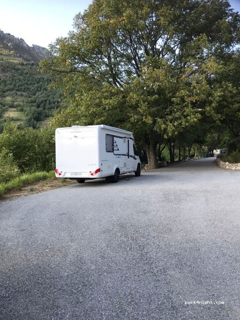 (06850) Briançonnet - 1 Place de la Mairie — foto 2