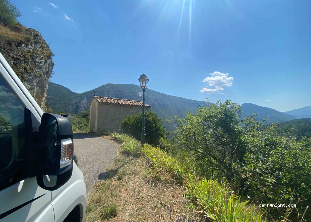 (06850) Briançonnet - 1 Place de la Mairie — foto 4