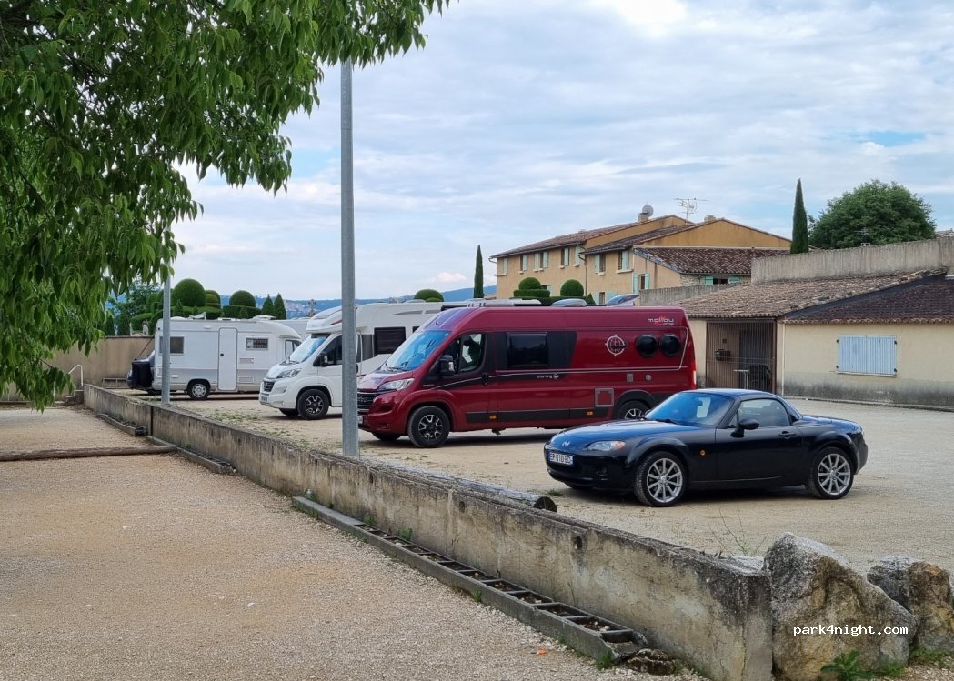 (84220) Goult - 8 Avenue Eugène Ducroit — foto