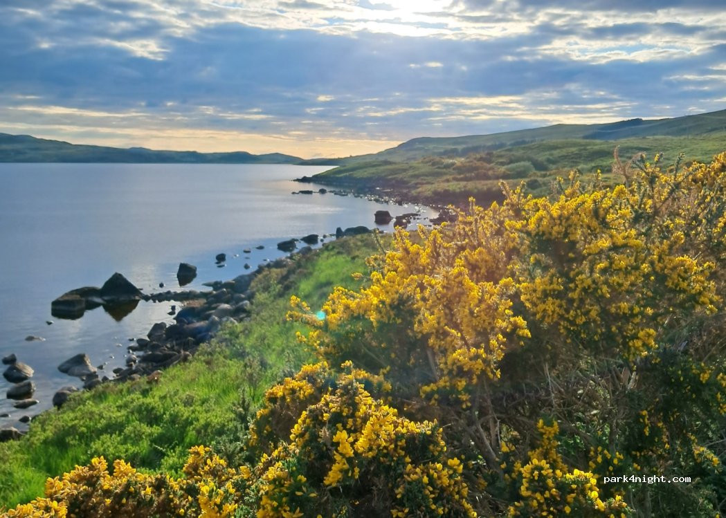 (IV26 2XY) Ullapool - Unnamed Road — foto 4