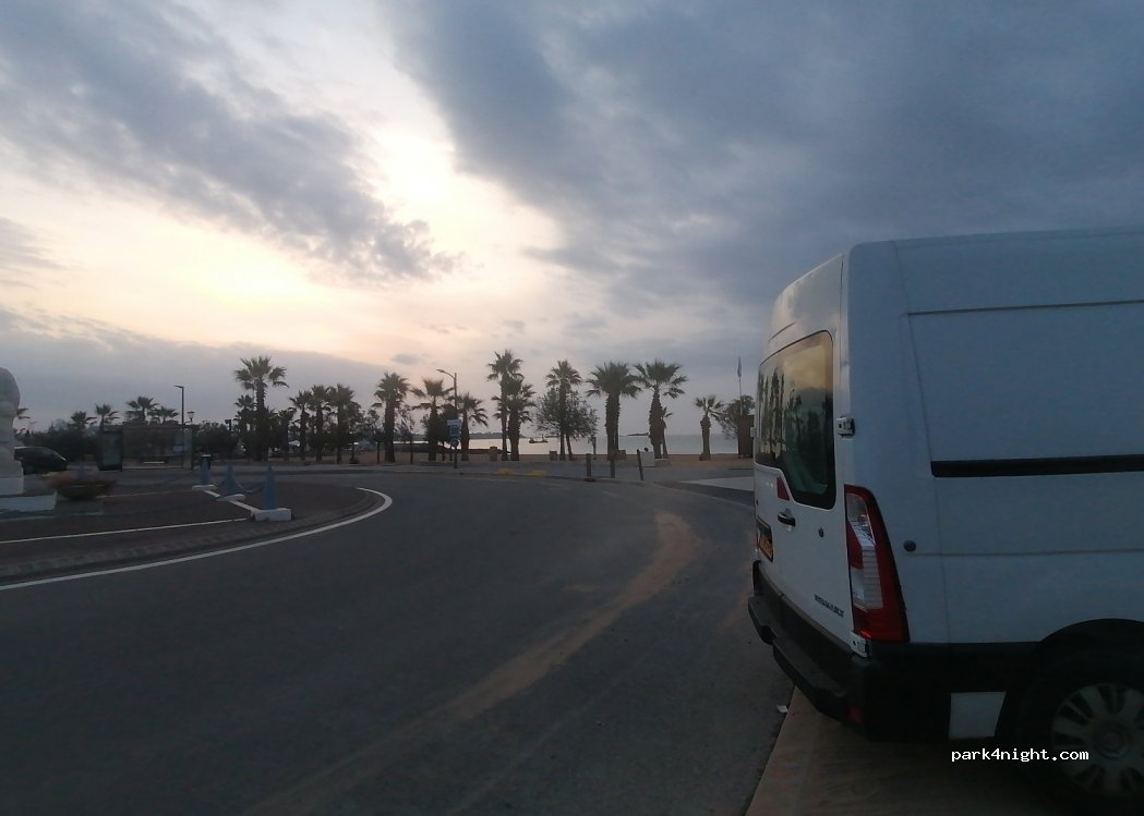 (83600) Fréjus - 53 Boulevard de la Mer — foto