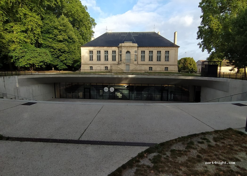 (33520) Bruges - 45 Avenue de Verdun — foto 3