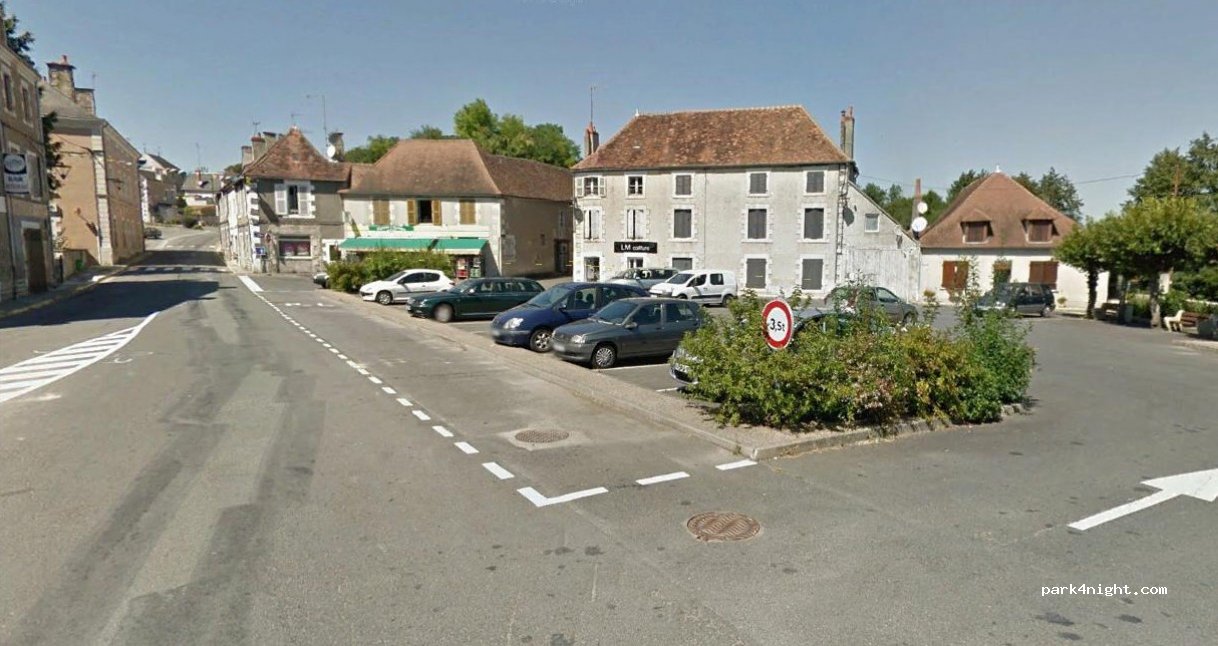 (86290) La Trimouille - 12 Place de la Liberté — foto
