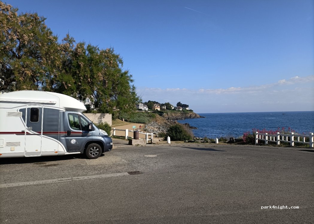 (22410) Saint-Quay-Portrieux - 2 Avenue Notre Dame des Flots — foto