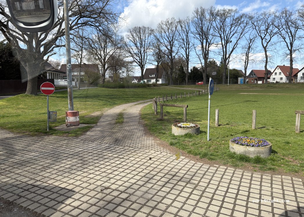 Wohnmobilstellplatz am Freibad — foto 5