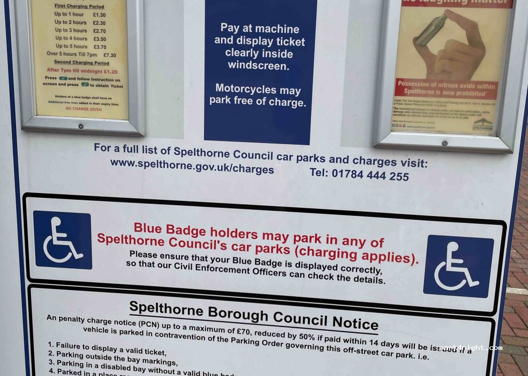 (TW18 4BU) Staines - Staines Bridge — foto