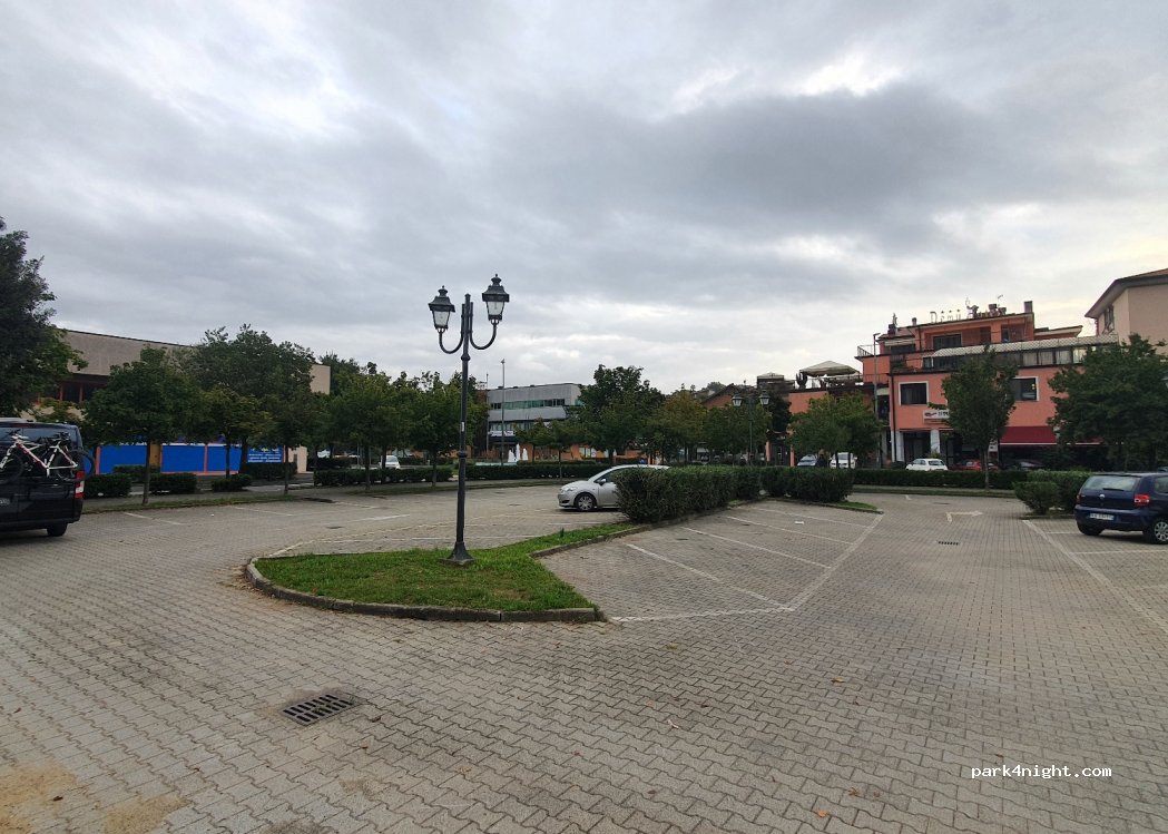 (54011) Aulla - Snc Viale Lunigiana — foto 3