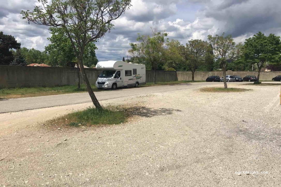 (30200) Bagnols-sur-Cèze - 376-450 Rue Léon Fontaine — foto 3