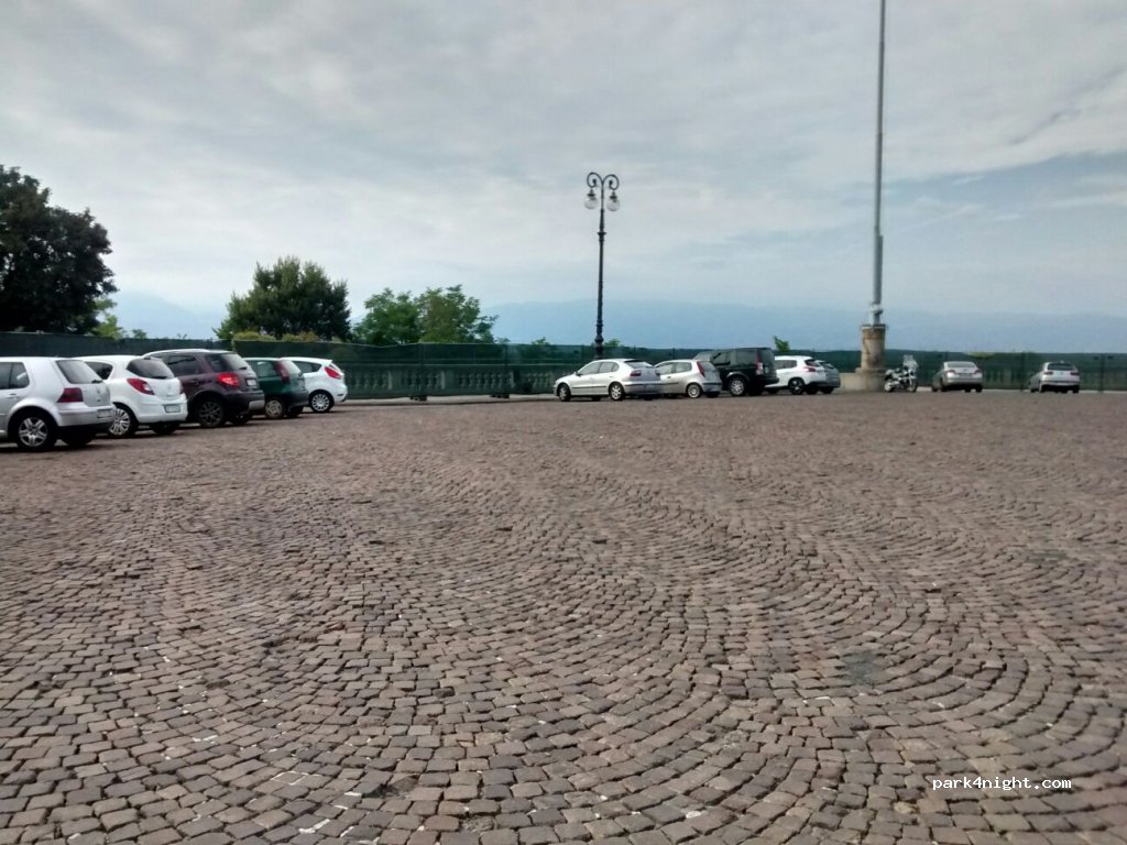 (36100) Vicenza - 7 Piazzale Vittoria — foto