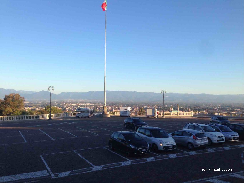(36100) Vicenza - 7 Piazzale Vittoria — foto 3