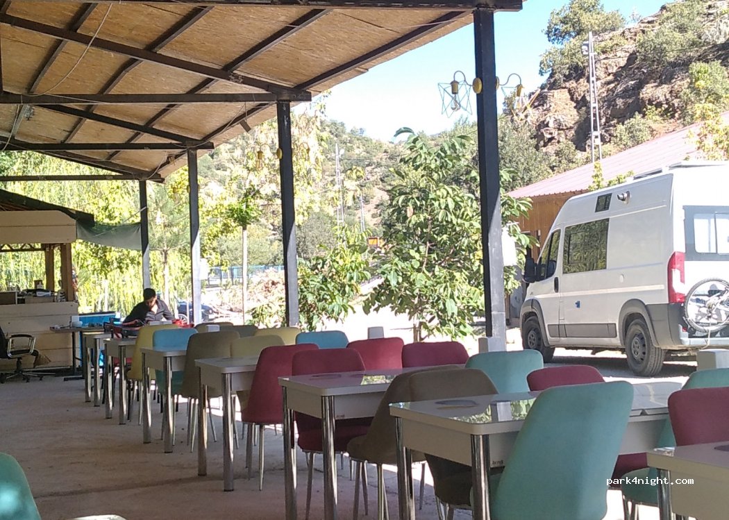 MUNZUR TRAVEL & RAFTİNG & ZİPLİNE & KAMP ALANI & RESTAURANT — foto